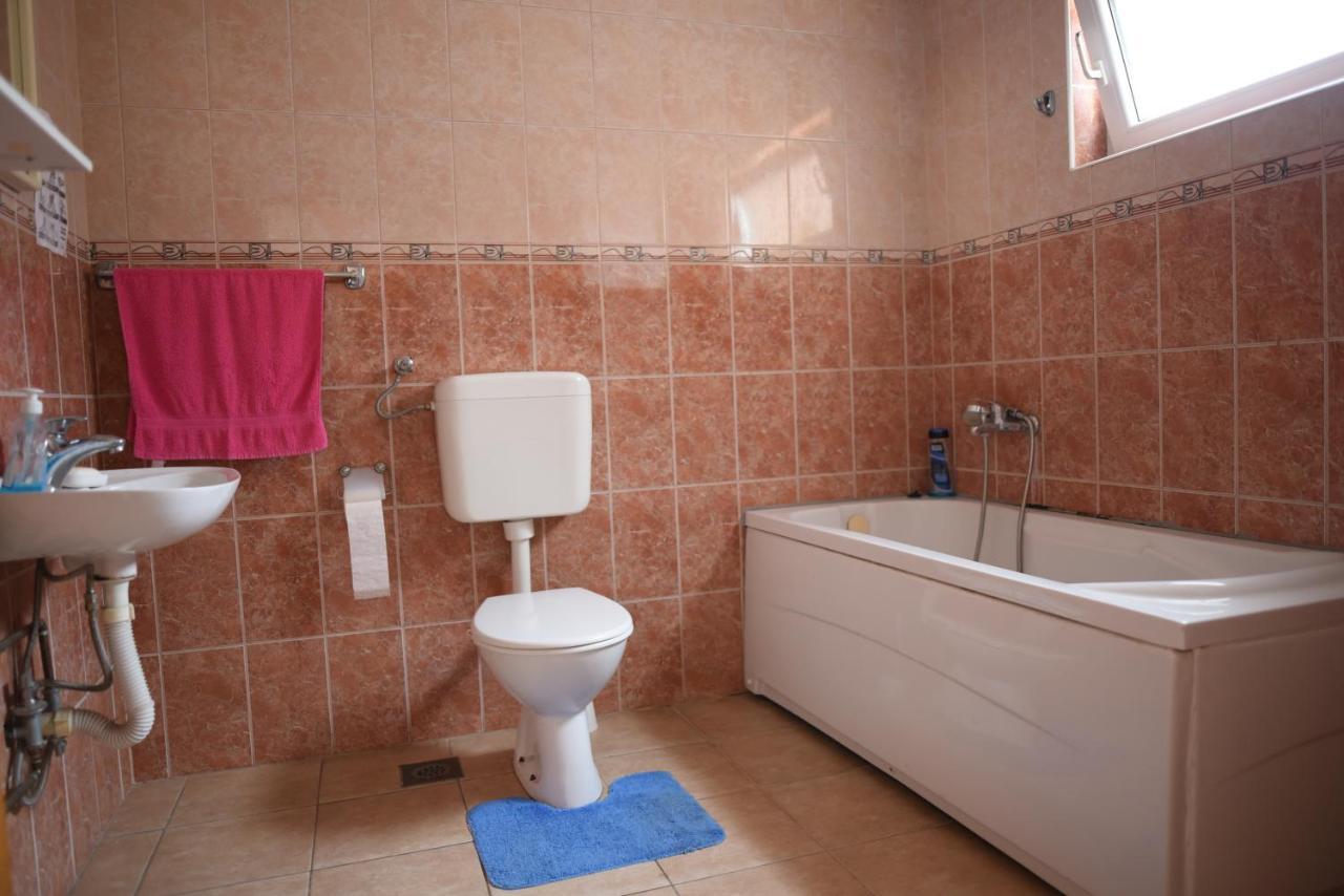 Prenociste Dzinic Hotel Zupanja Ngoại thất bức ảnh