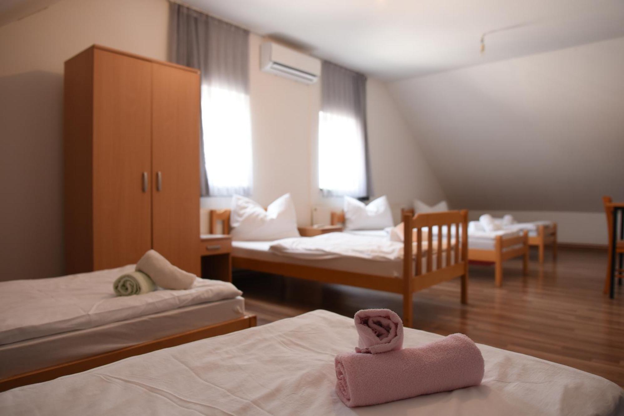 Prenociste Dzinic Hotel Zupanja Ngoại thất bức ảnh